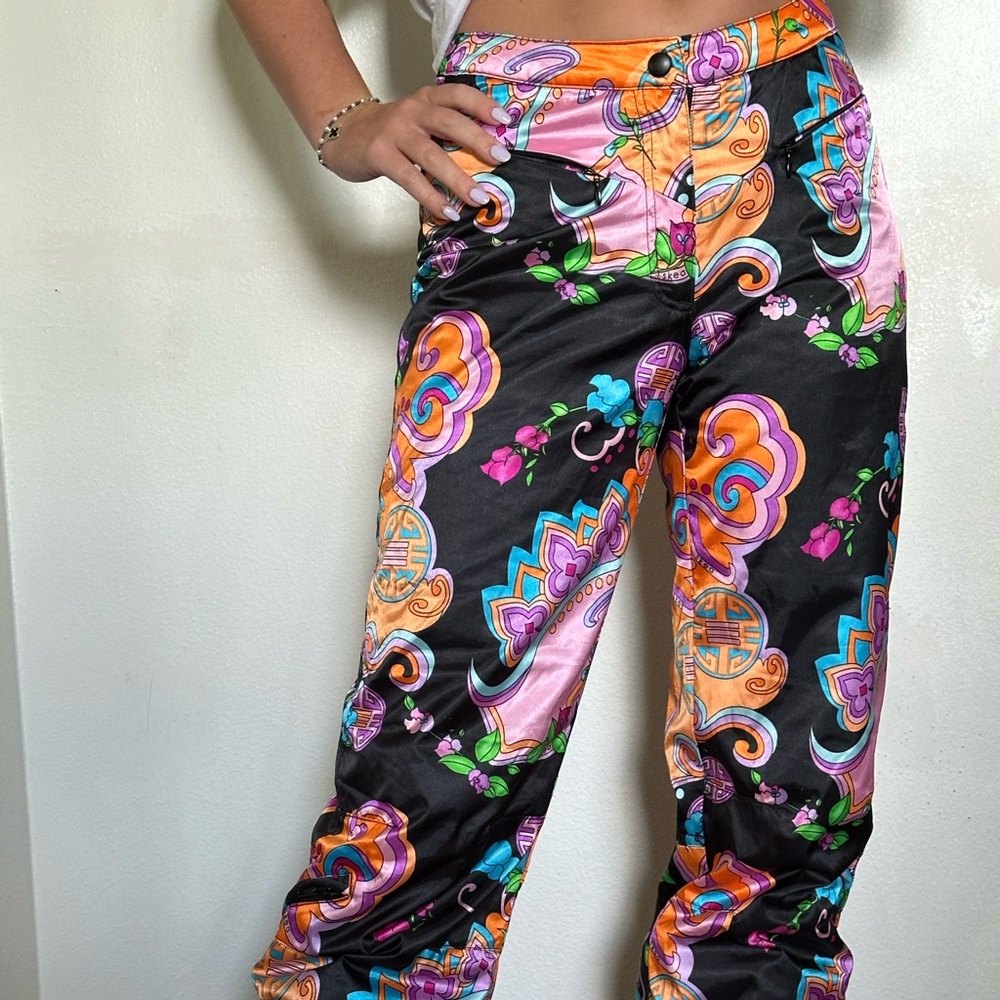SKEA Paris women’s designer ski snowboard pants Vail sz 4 snow thinsulate flex